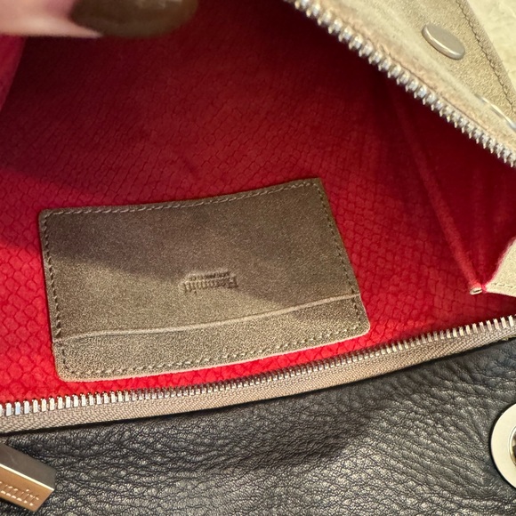 Hammett Montana Reversible Black Pewter & Brushed Silver Crossbody - Picture 7 of 10